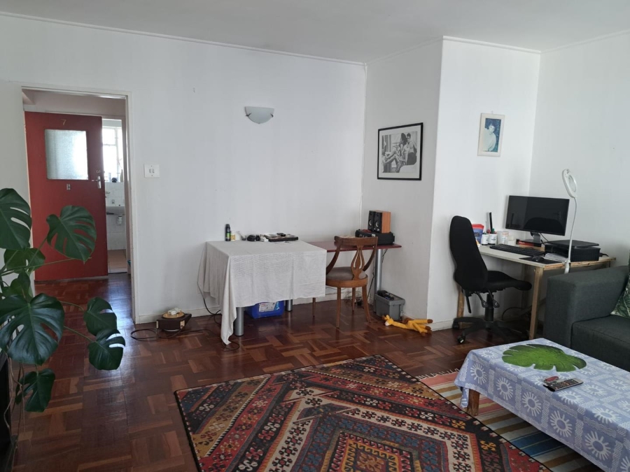 To Let 1 Bedroom Property for Rent in Sea Point Western Cape
